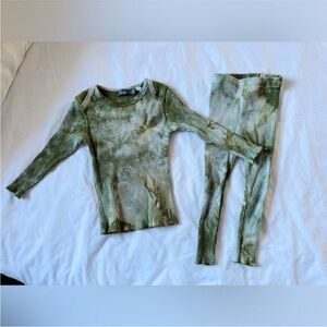 Lil Leggs 18M Ribbed Tie-Dye Baby Set – Neutral Green Long Sleeve + Leggings